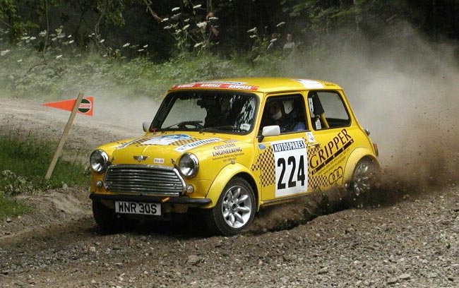  Godwin / Ian Harrop pilot their Rover Mini Cooper at the Dukeries Rally